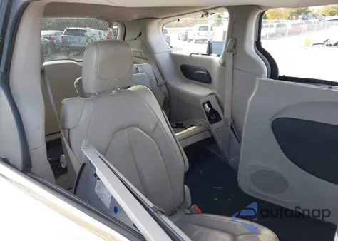 2018 Chrysler Pacifica Limited from USA, damaged, VIN 2C4RC1GG5JR117703